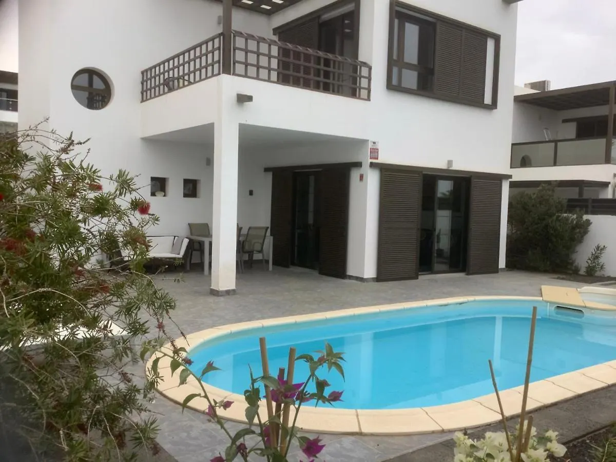Modern Villa With Sea Views Costa Teguise